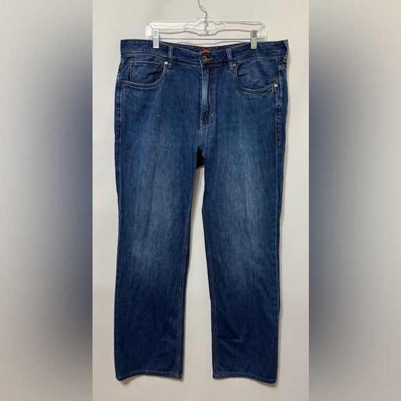 Tommy Bahama Cayman Relaxed Jeans Blue Denim 38x31 - Picture 1 of 16